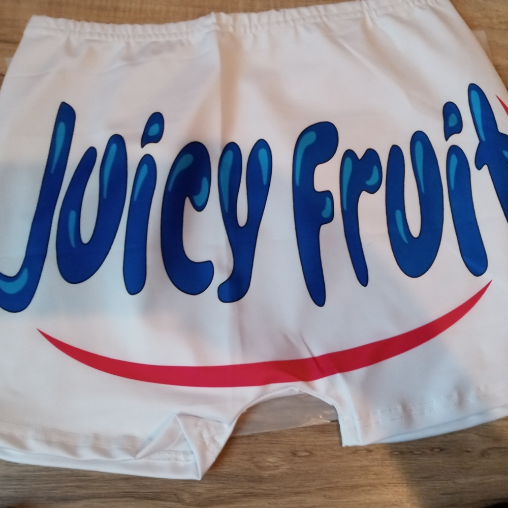 Shorts - Picture 8 of 8